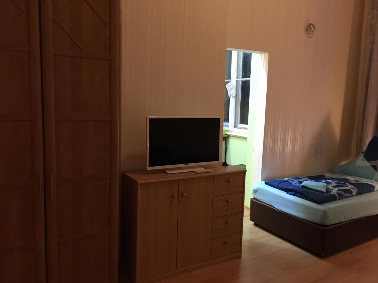 Zimmerfrei-Dresden Mit Bad-Minikuche Self Check In 24-7 外观 照片